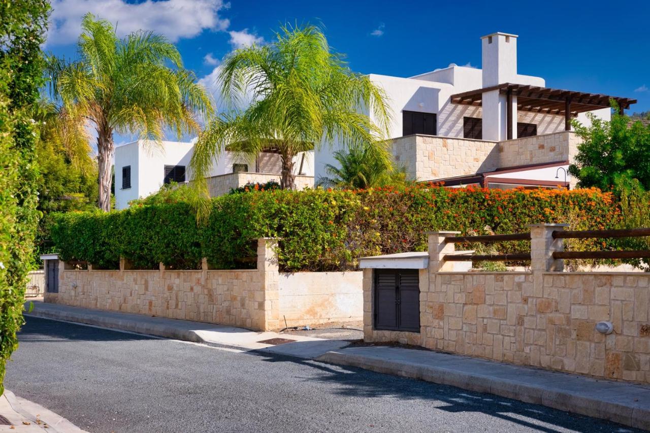Villa Elena In ארגאקה מראה חיצוני תמונה